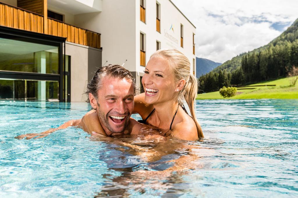 Alpine Luxury Spa Resort Schwarzenstein Luttach Exterior foto