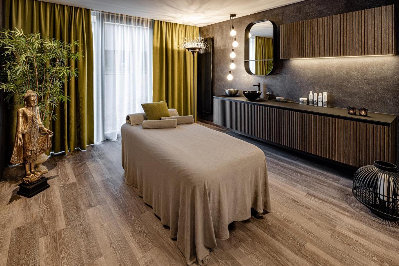 Alpine Luxury Spa Resort Schwarzenstein Luttach Exterior foto