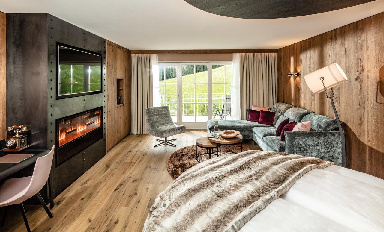 Alpine Luxury Spa Resort Schwarzenstein Luttach Exterior foto